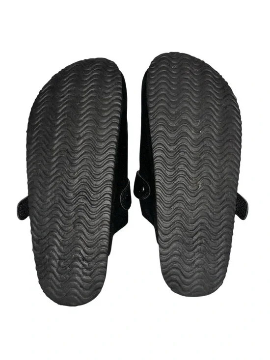 ODOLY Women's Black Suede Clogs
Size 40 / 8.5-9 - Picture 6 of 8